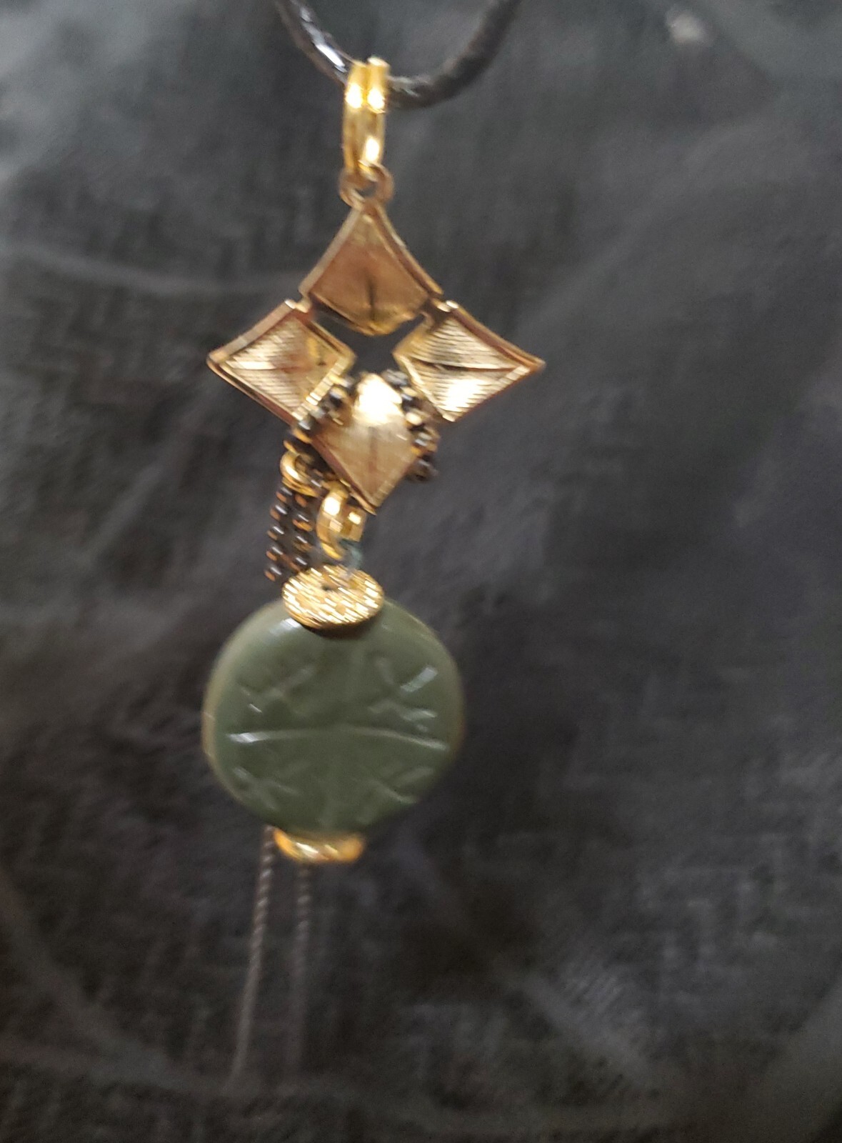 PAST LIVES pendant~VISIONS, MEMORIES SURFACE~PAST LIVES~SEE clearly-Witchcraft
