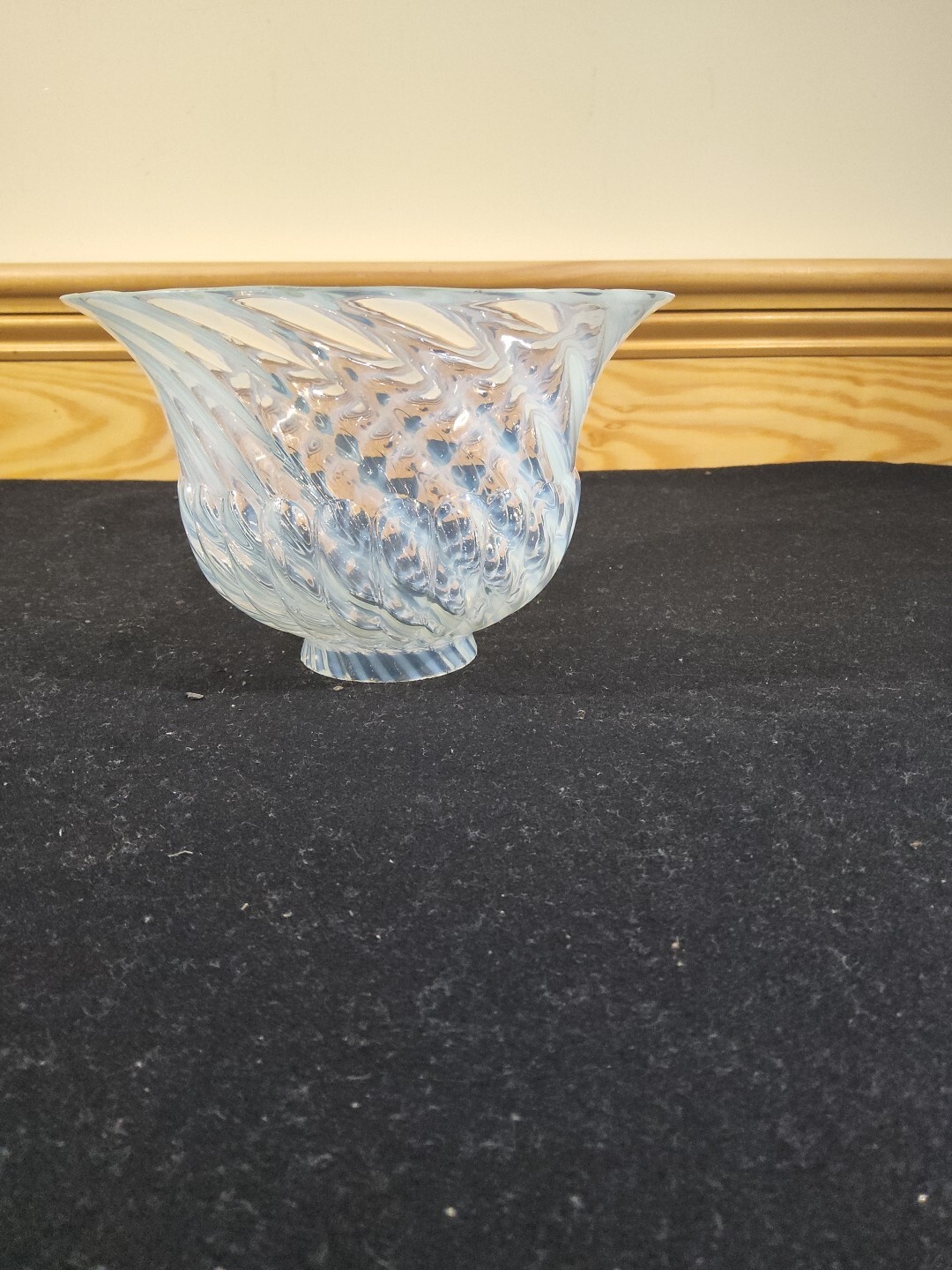 Vintage Fenton White Opalescent Swirl Twisted Glass Lamp Shade 2 1/4” Fitter