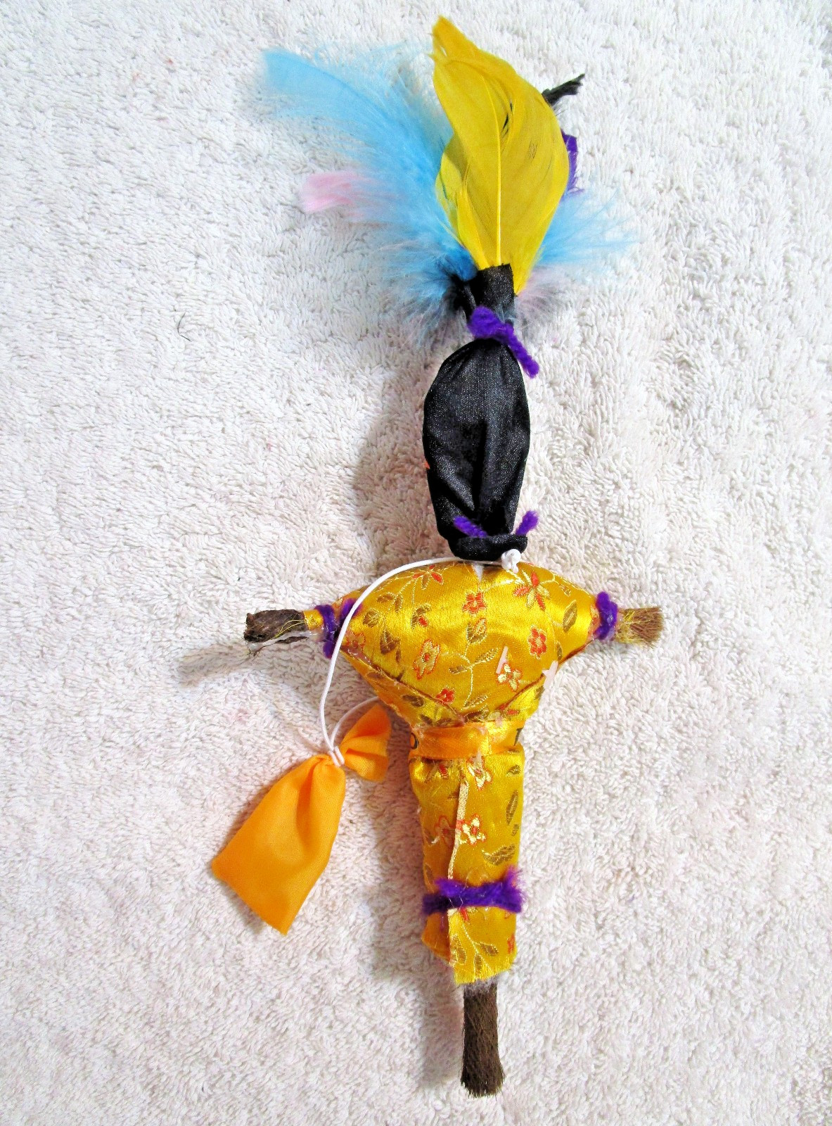 ONE (1) N.O. STYLE “YELLOW VOODOO DOLL” w/ PINS LOVE LUCK MONEY REVENGE HEALTH
