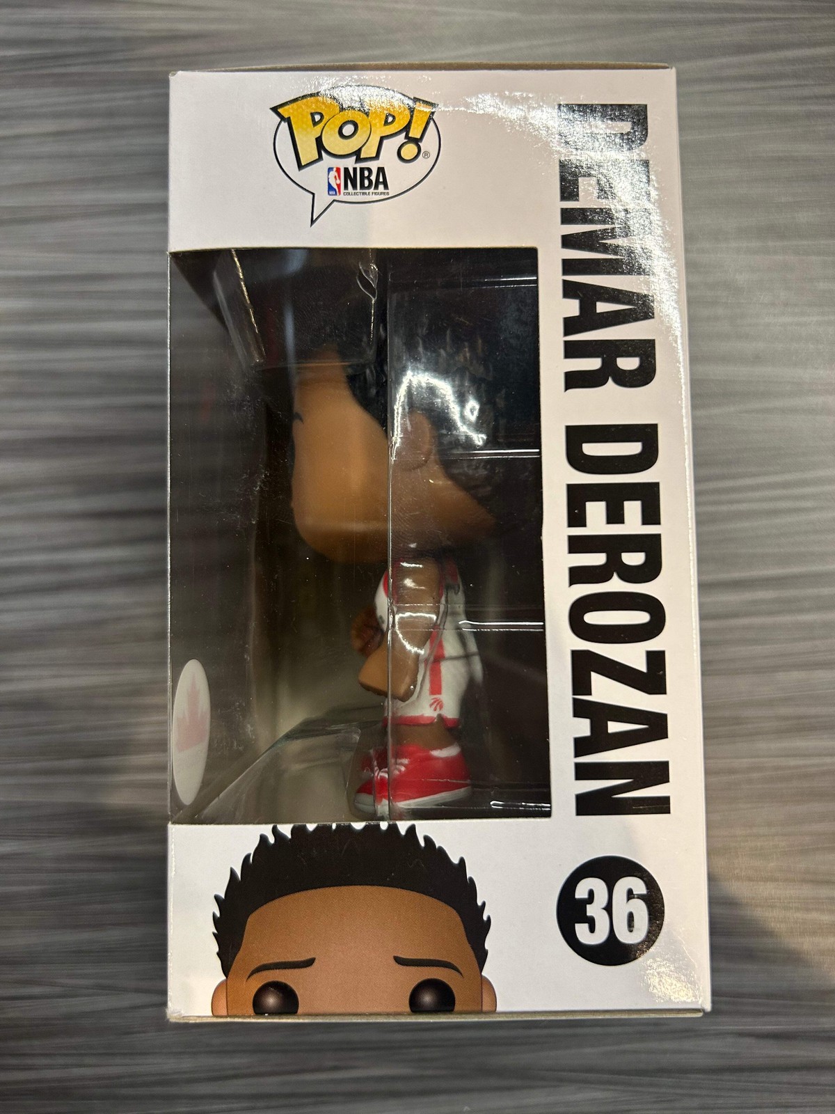 Funko POP! Basketball: Toronto Raptors – DeMar DeRozan (Exclusive)(Damaged Box)