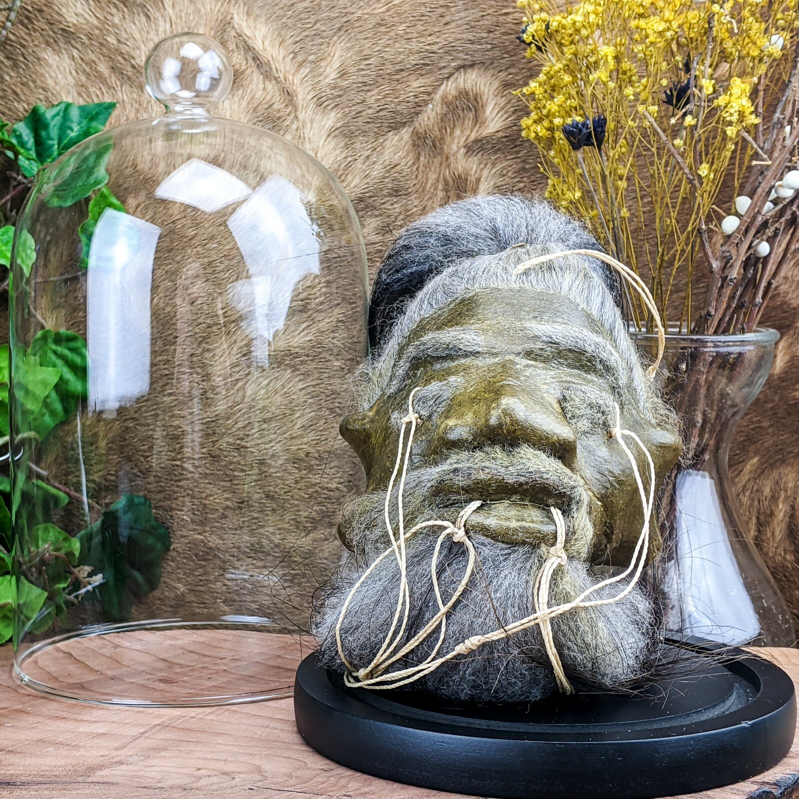 a61 Shrunken Head reproduction Tsantsa by Local Tribesmen Oddities Curiosities