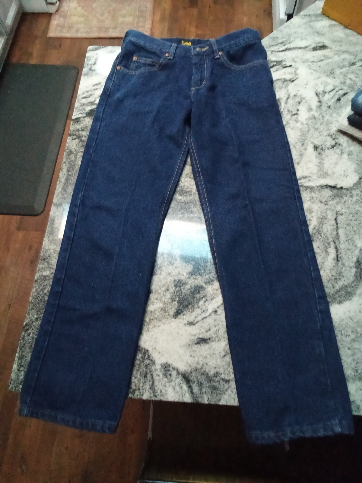 Lee Men’s Regular Fit Straight Leg Dark Wash Blue Denim Jeans 30 x 29, nice