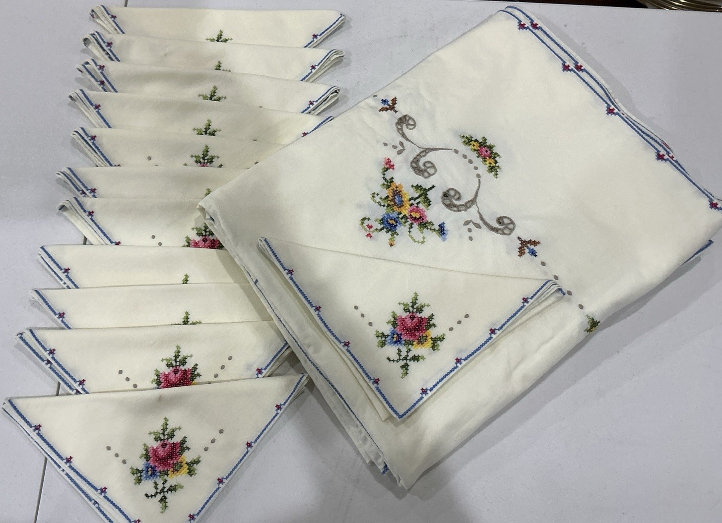 Handmade Cross Stitched Rectangular Tablecloth 102×67” With 12 Napkins Huge