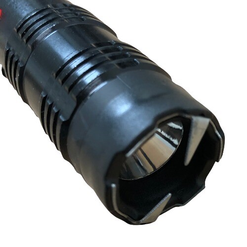 Stun Gun Black Metal 550 BV Rechargeable LED Flashlight w Pepper Spray Combo SET