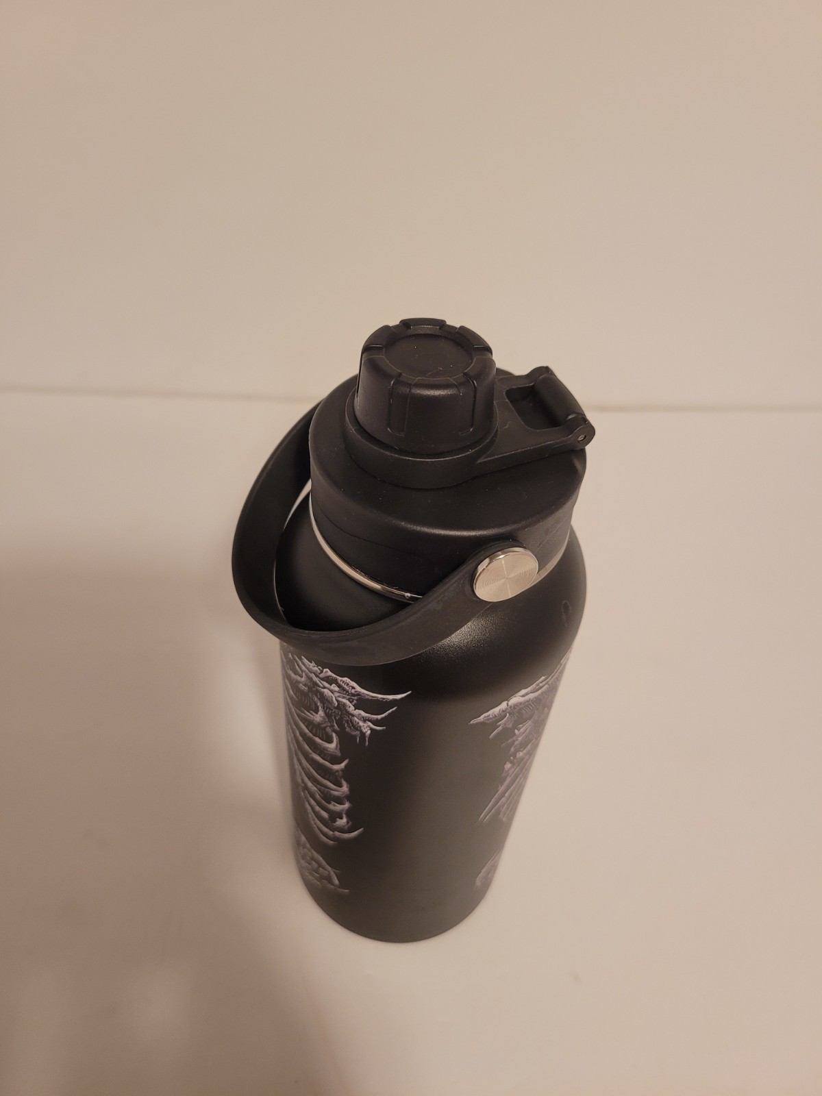 Dead Inside Skeleton 32 Oz Water Bottle Barely Used ” VAMPIRE FREAKS “