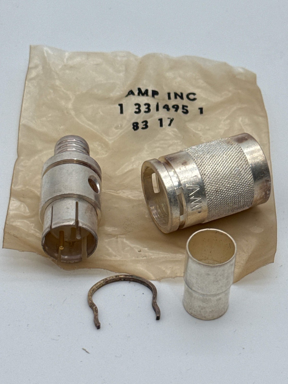 1-331495-1 – AMP – TWIN-AX CONNECTOR, Male Crimp Style