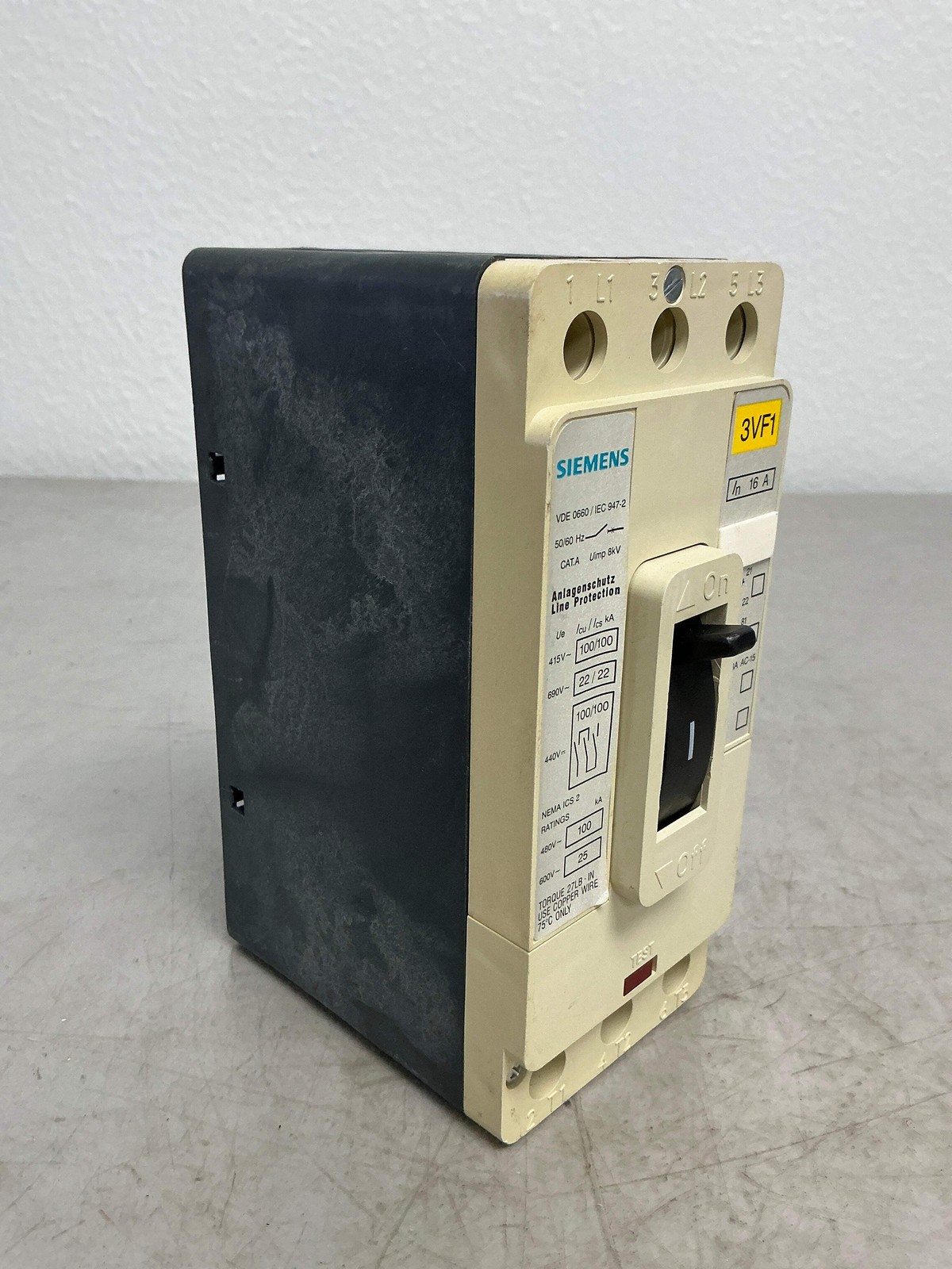 Used Siemens 3VF1 231-1FC41-0AA0 3 Pole, 16 Amps, Circuit Breaker