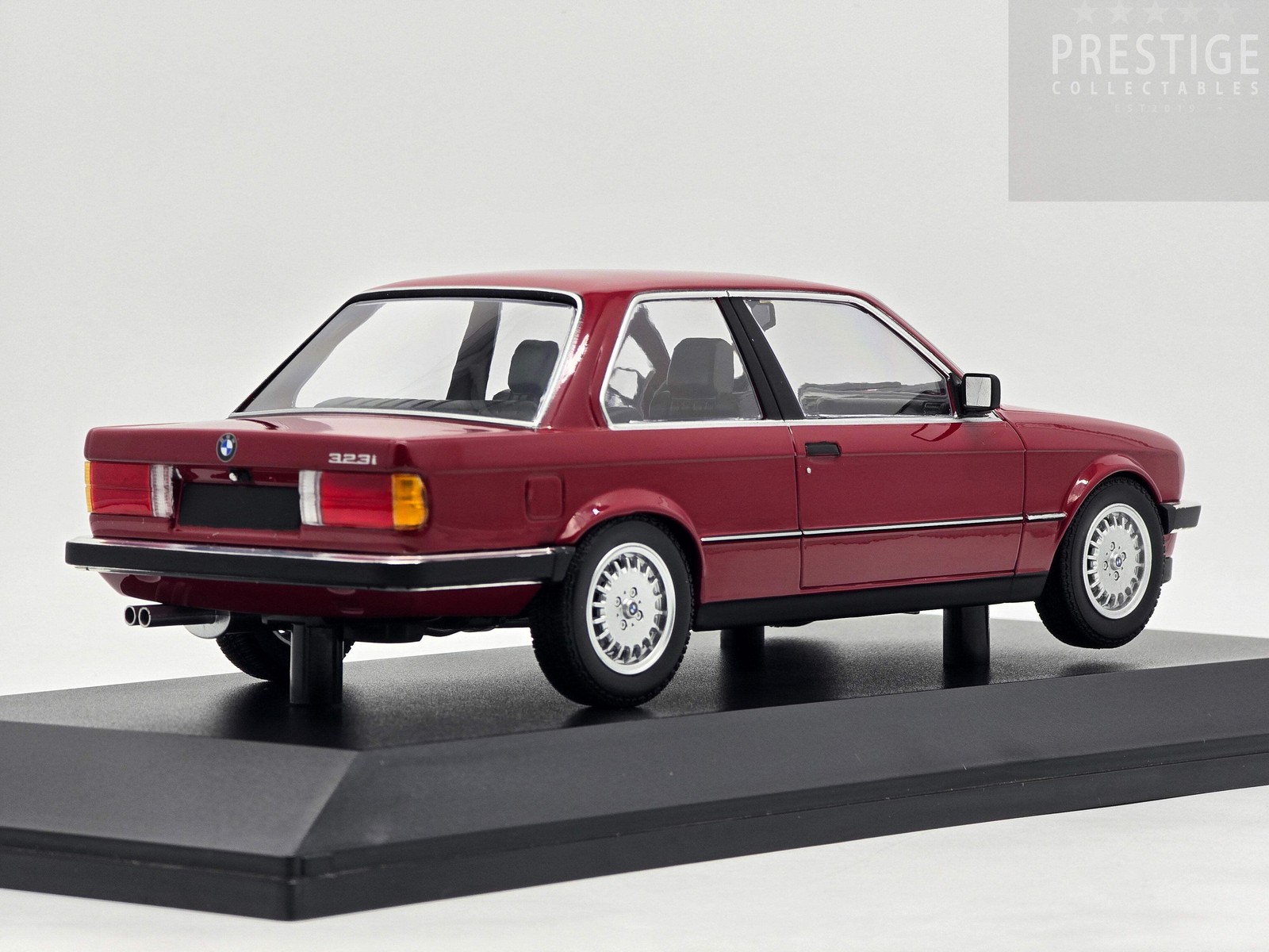 Minichamps 1982 BMW E30 323i Coupe Carmine Red 1:18 – New