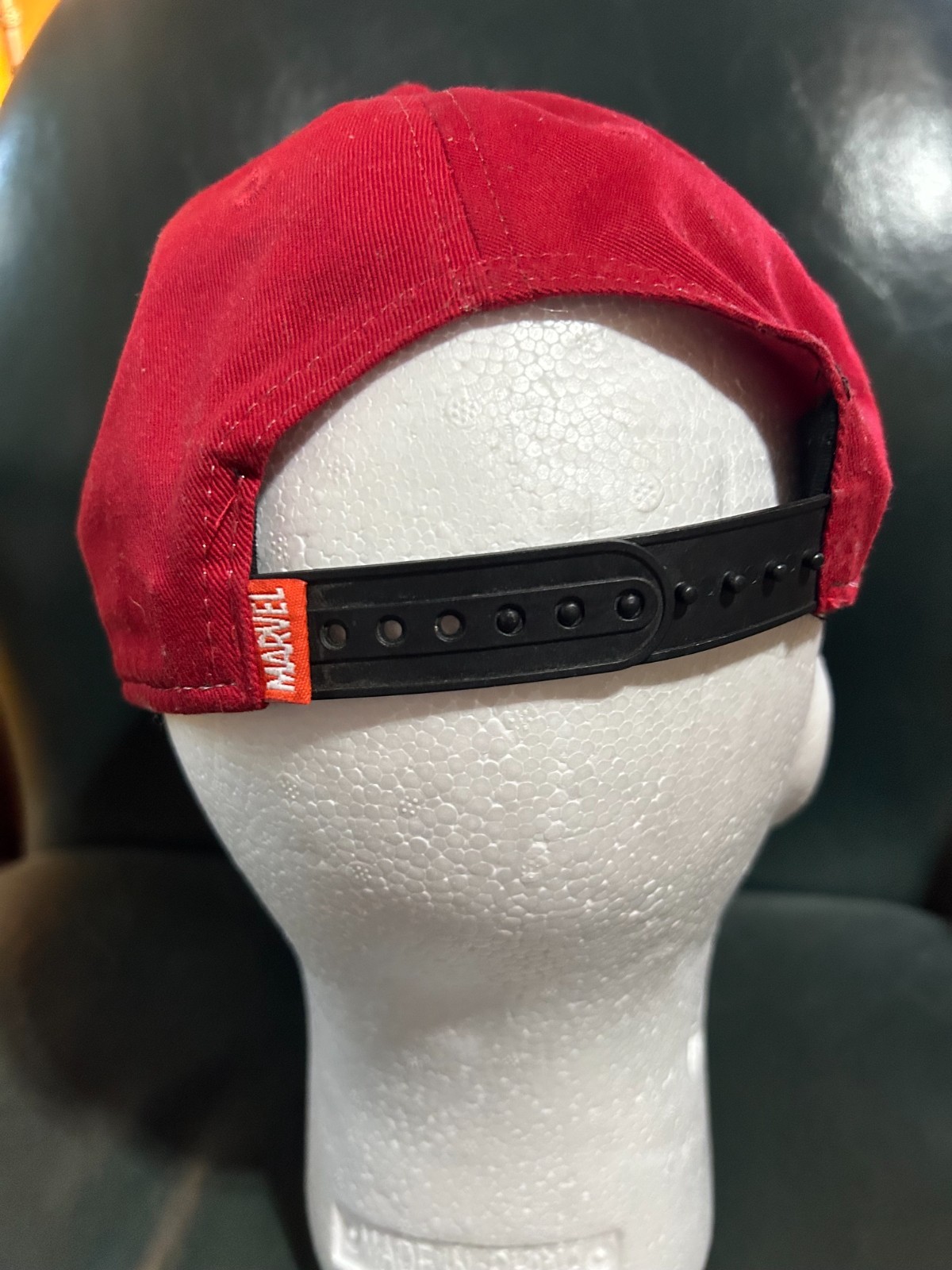 Bioworld Marvel Comics Deadpool Embroidered Original Snapback Hat Cap OSFM