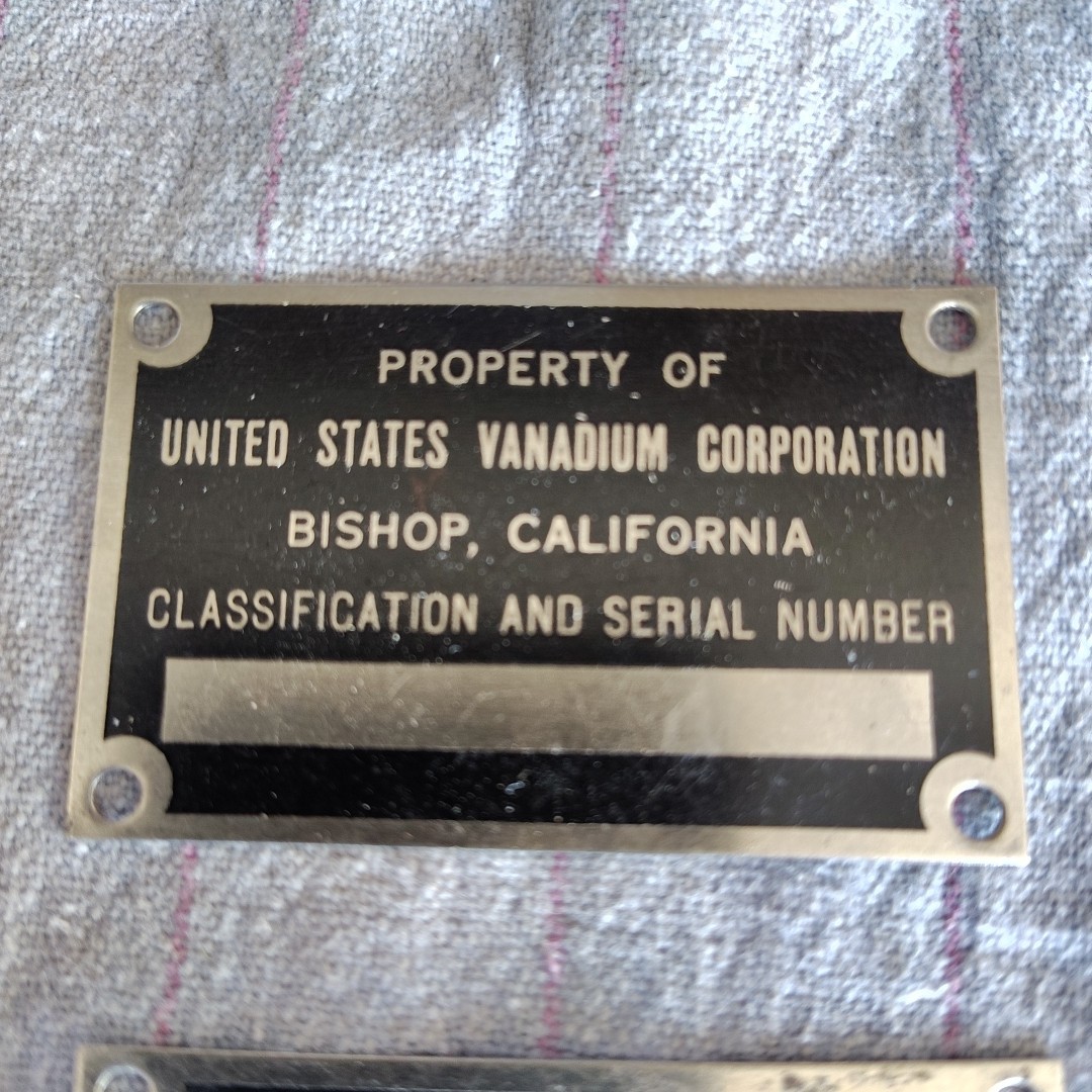 Property Of The United States Vanadium Corporation Data Plates Lot Of 4