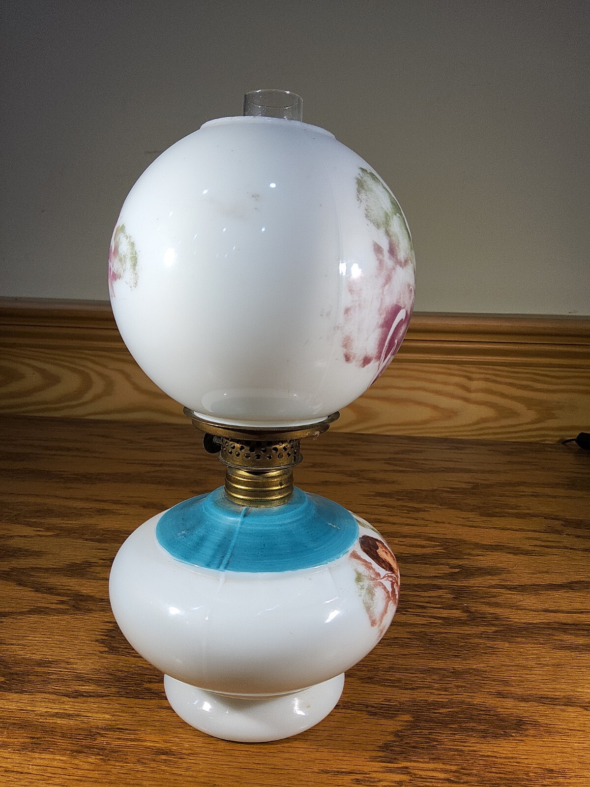 ATQ GWTW Miniature Milk Glass Prayer Oil Lamp Shade Smith 1 Fig 323 Angel Child