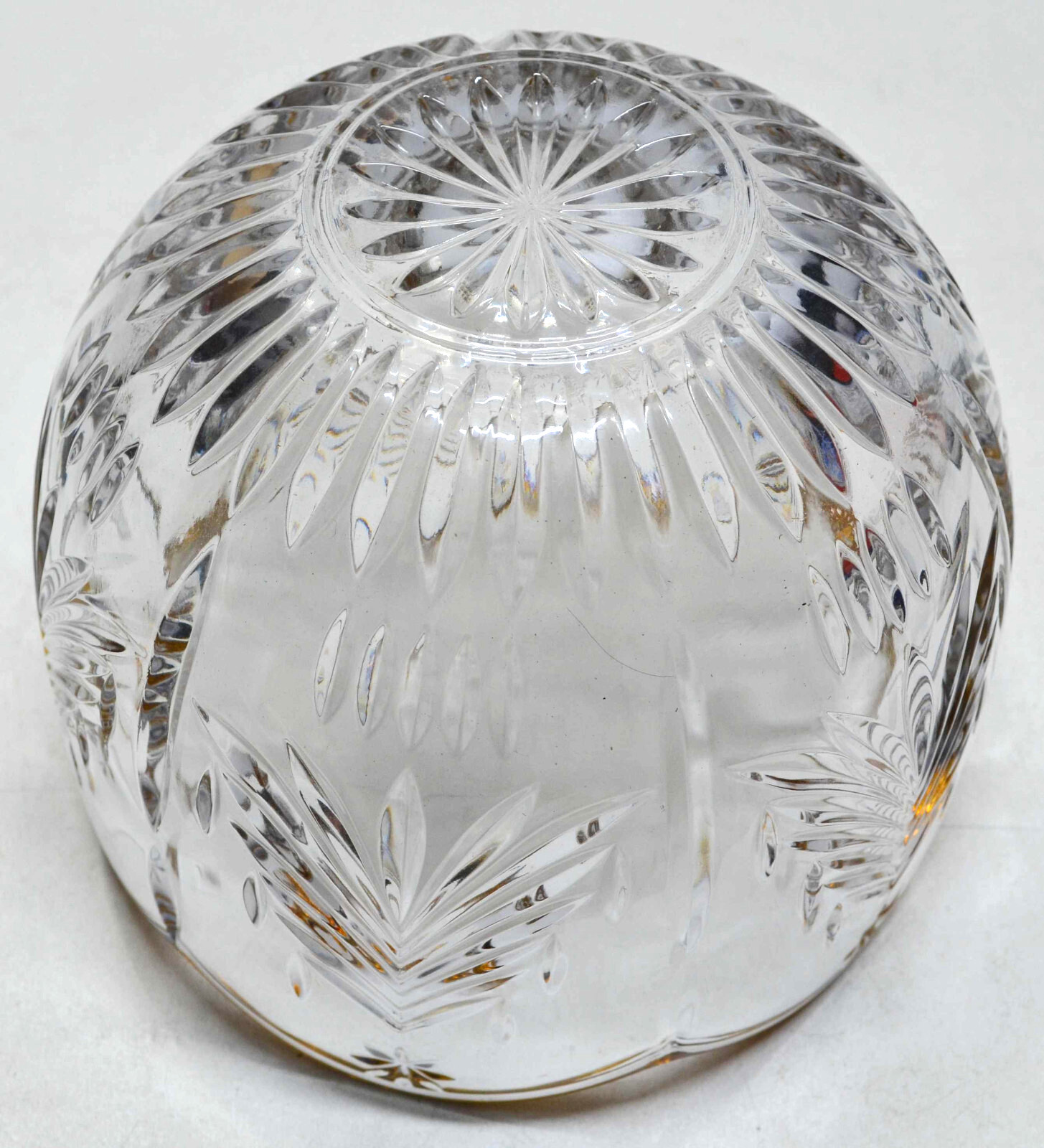 Mikasa Christmas Tree Gold Bowl – 7 3/4″ Dia – 6″ Tall – Heavy Glass Gold Trim