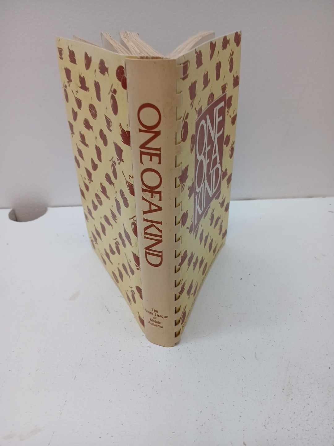 1981 Junior League Of Mobile Alabama One Of A Kind Cookbook Recipes