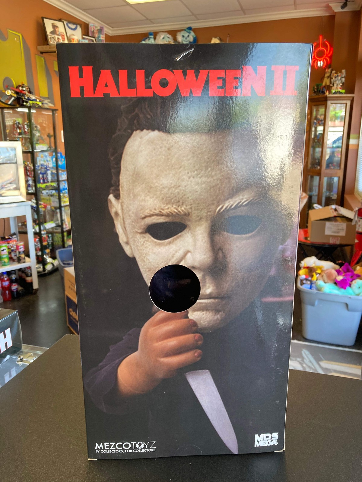 MEZCO TOYZ Designer Series Mega Scale HALLOWEEN II Michael Myers