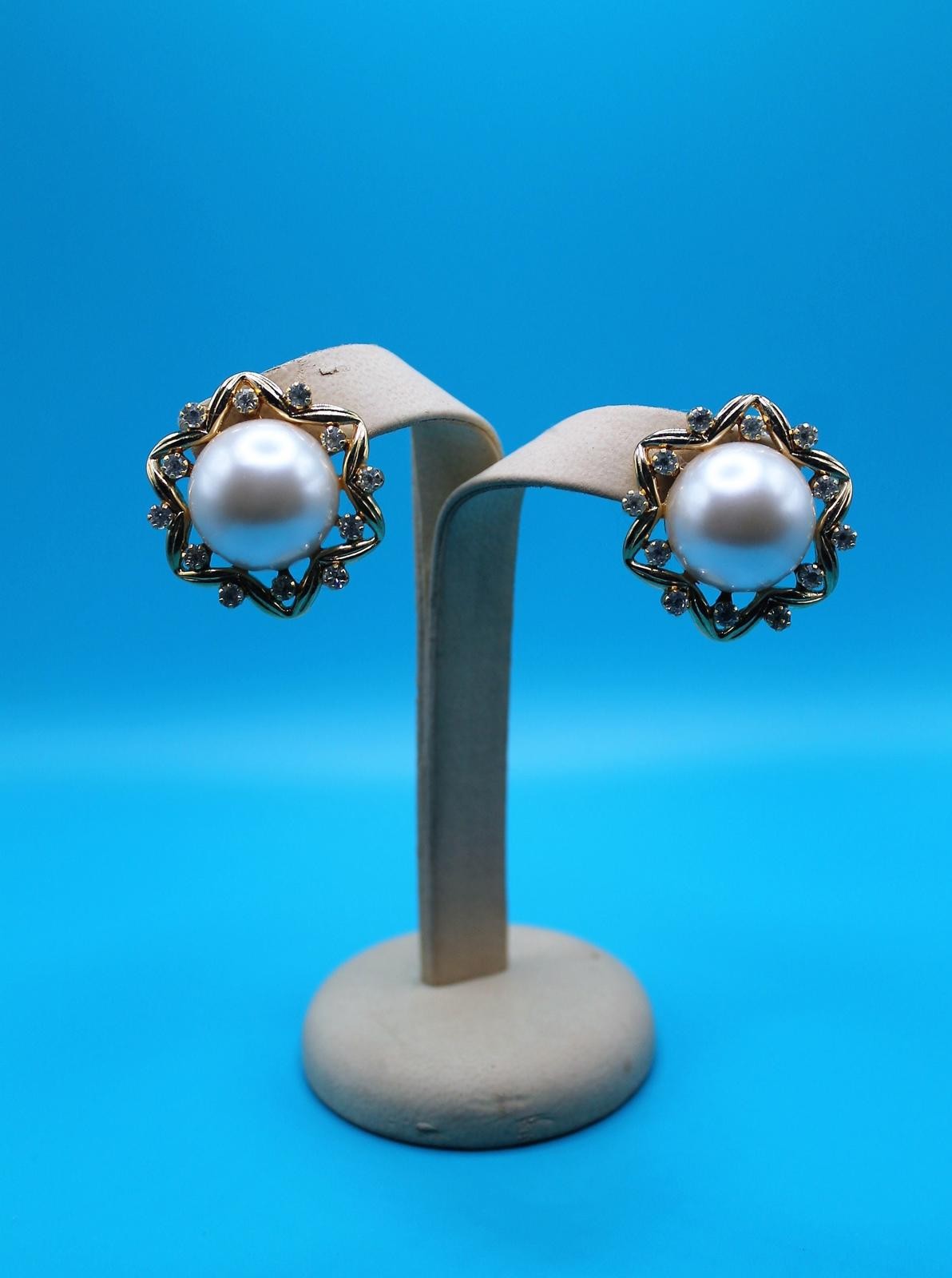 Vintage Signed Joan Rivers Faux Pearl & Rhinestone Clip On Earrings