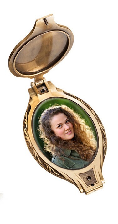 Bronze Frame Cover with Porcelain Photo 5.11″ x 7.08″ – Memorial Headstone / Tom