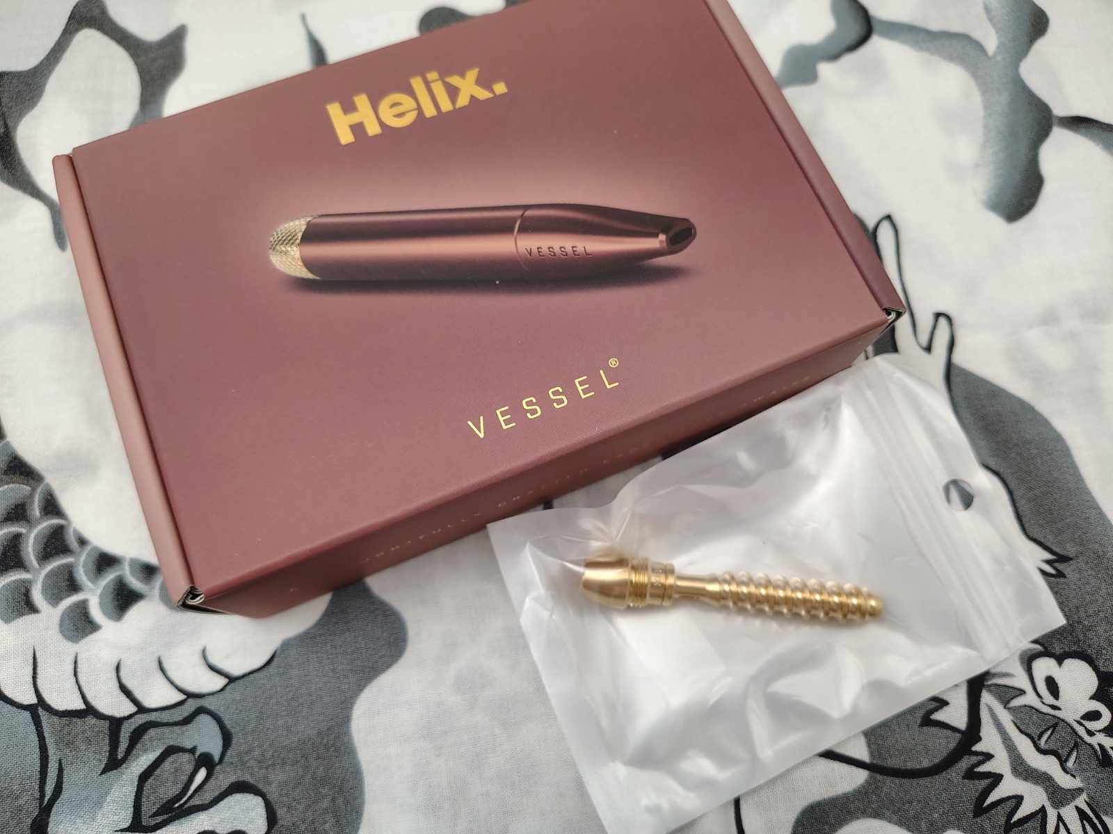 NEW Vessel Helix Ltd Ed [Sierra] Dry Herb Tobacco Brass Smoking Pipe & Axis Bowl