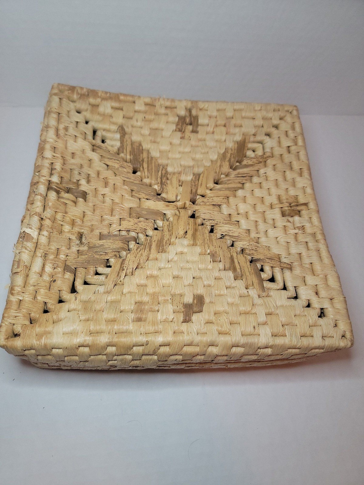 Large WOVEN SEAGRASS RATTAN 9″ TRIVET HOT PAD IN MATCHING BASKET BOX BOHO