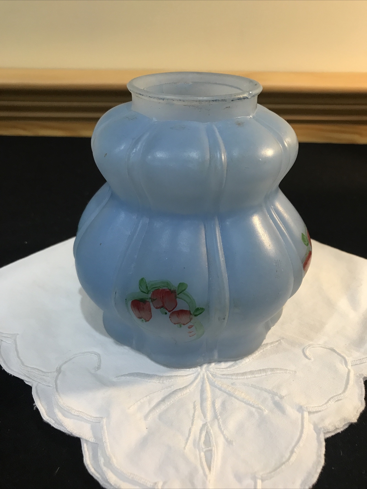 Hand Painted Frosted Glass 2 1/4 Fitter Lamp Light Shade Blue Red Flower