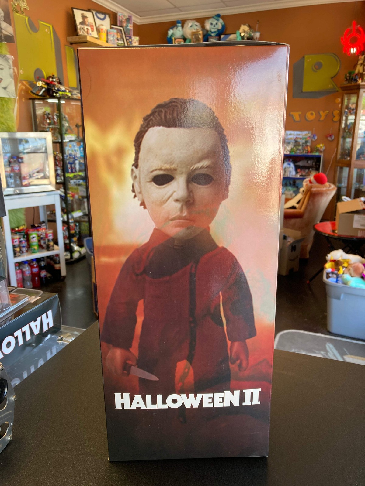 MEZCO TOYZ Designer Series Mega Scale HALLOWEEN II Michael Myers