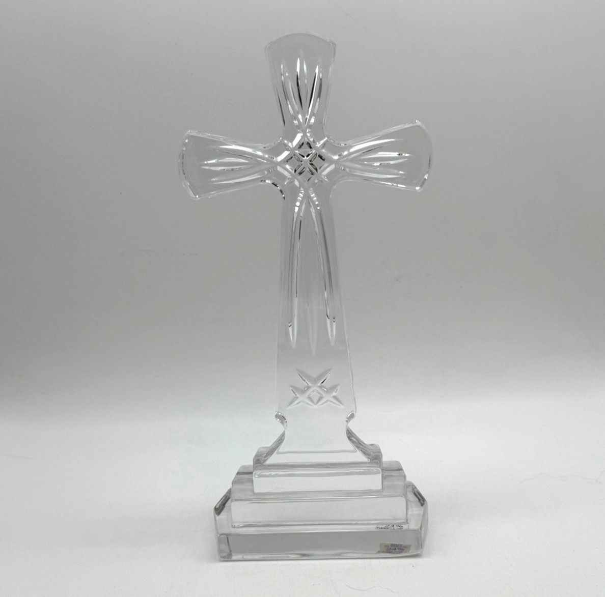 Towle Crystal 24% Lead Standing Cross 9″ Tall Hand Cut Made in Poland Excellent!