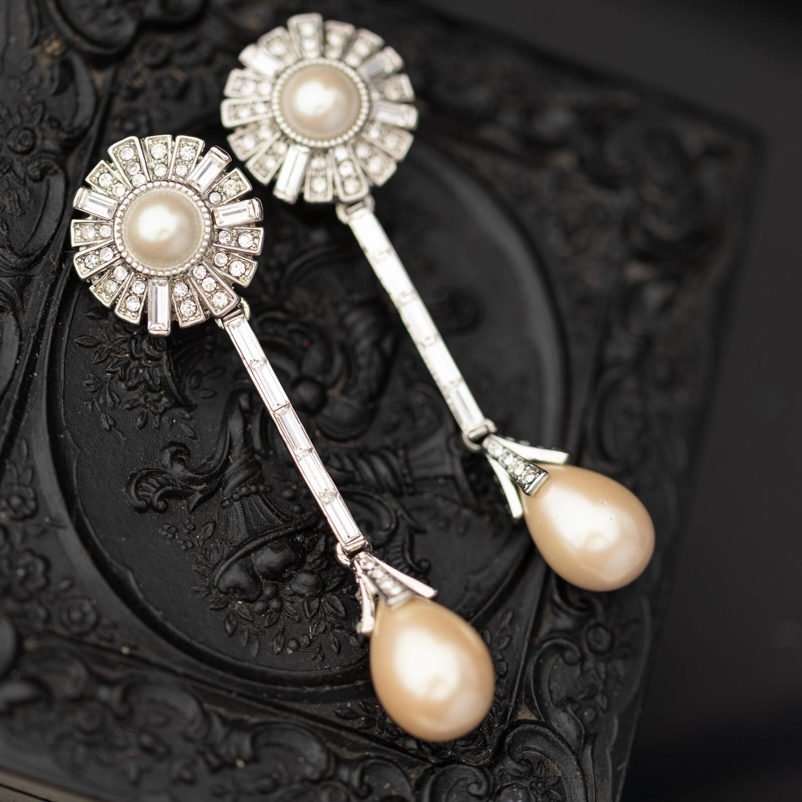 Vintage Estate Carolee Lux Pearl Rhinestone Drop Earrings Designer Jewelry