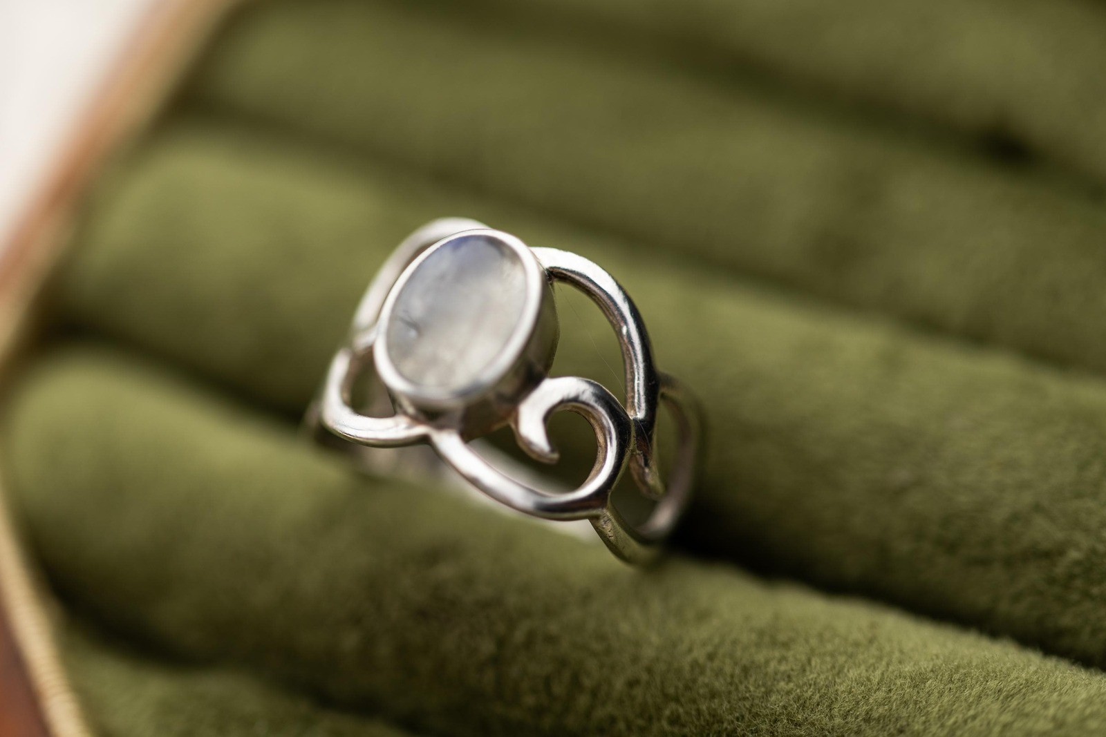 Vintage Estate Moonstone Sterling Silver Statement Ring Boho Jewelry