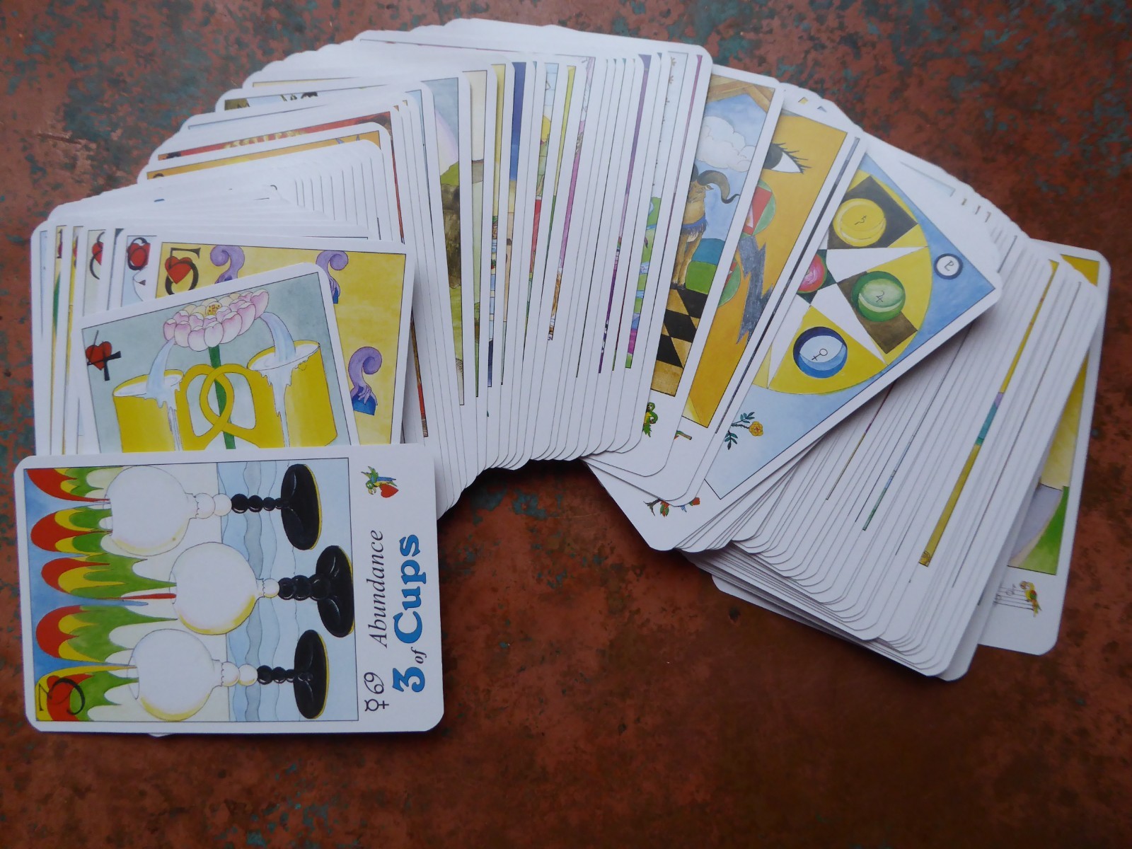 The Parrott Tarot Deck The Mentor of Cups 82 Cards Experienced Readers