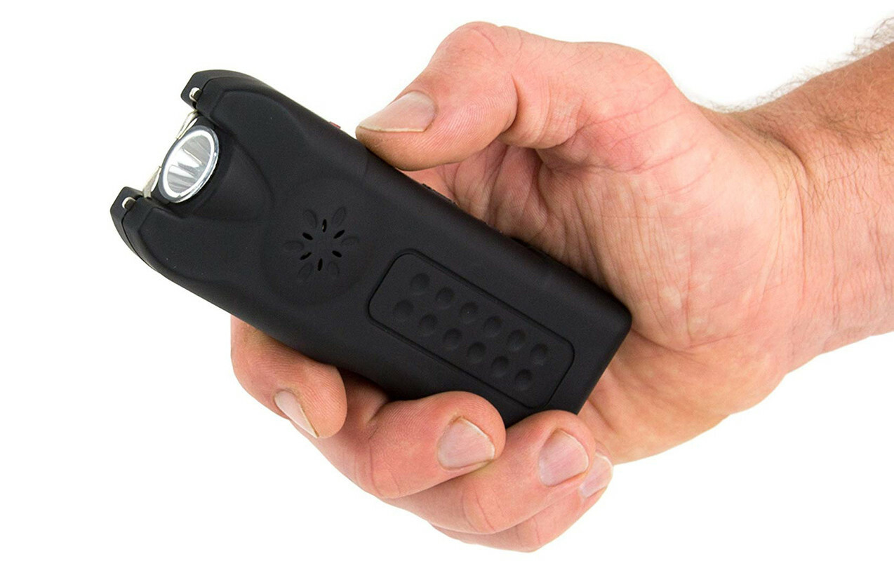 POLICE Stun Gun Self Defense 628 Rechargeable LED Flashlight & Siren Alarm Black