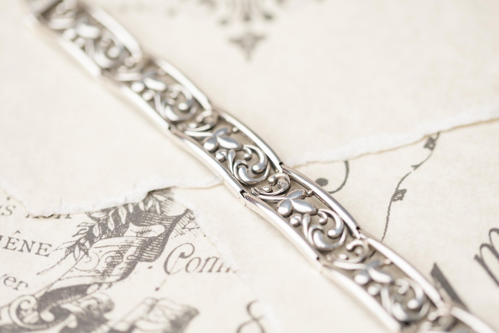 Silpada Floral Panel Bracelet Sterling Silver Estate Jewelry