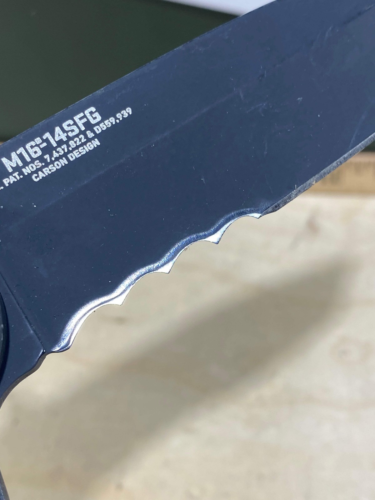 CRKT M16-14SFG #108. Light usage