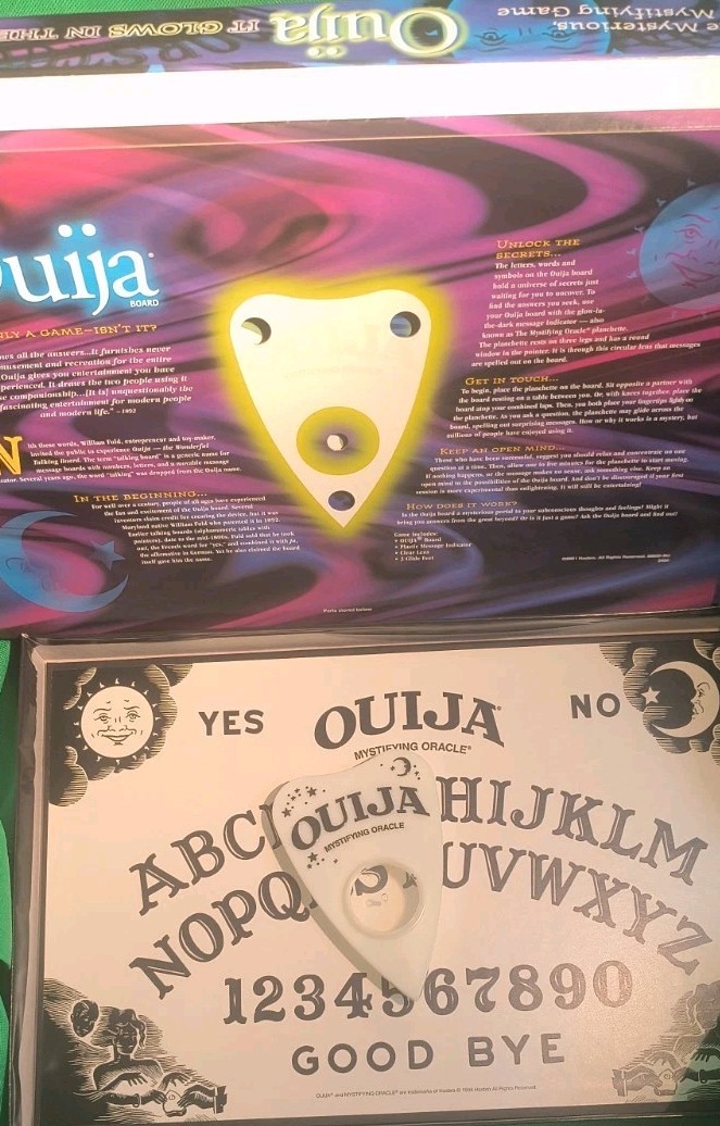 Ouija Board Glow in the Dark Vintage Parker Brothers 1998 USA Mystifying Oracle