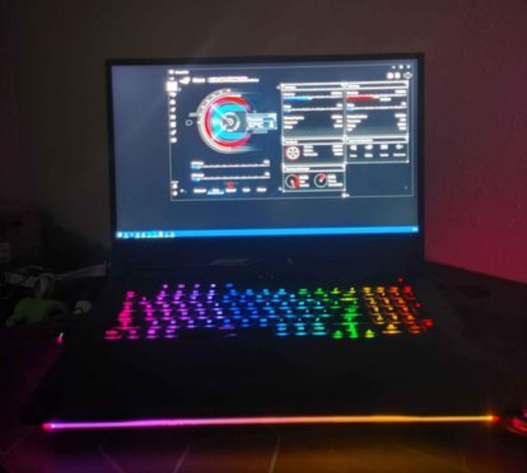Gaming Laptop/Rog Strix/17″ 300hz 1080p/i7 8-core/RTX 2070 super/1TB SSD/16G Ram