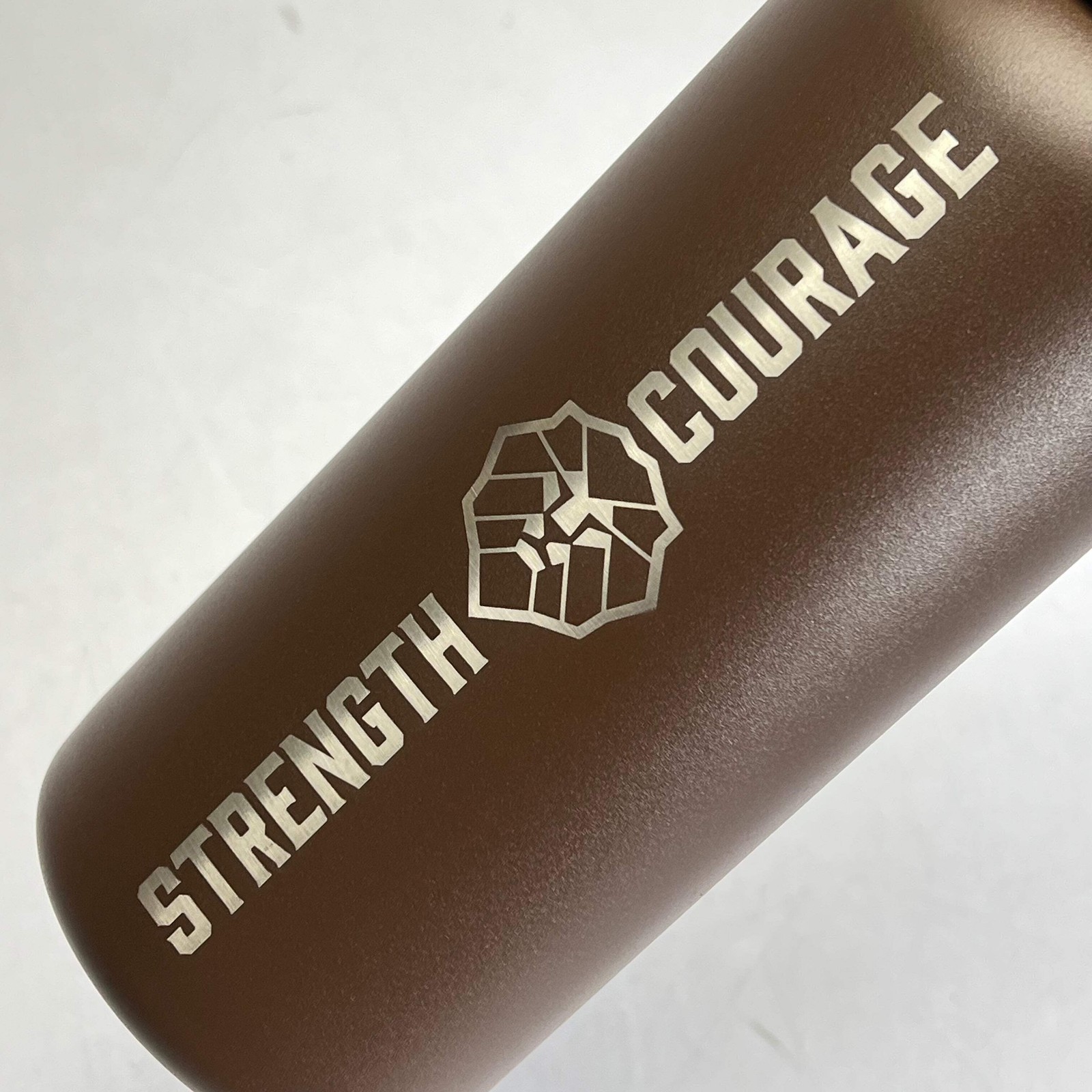 CHRISTIAN ART GIFTS Joshua 1:9 Stainless Steel Water Bottle 34 Fl Oz Brown