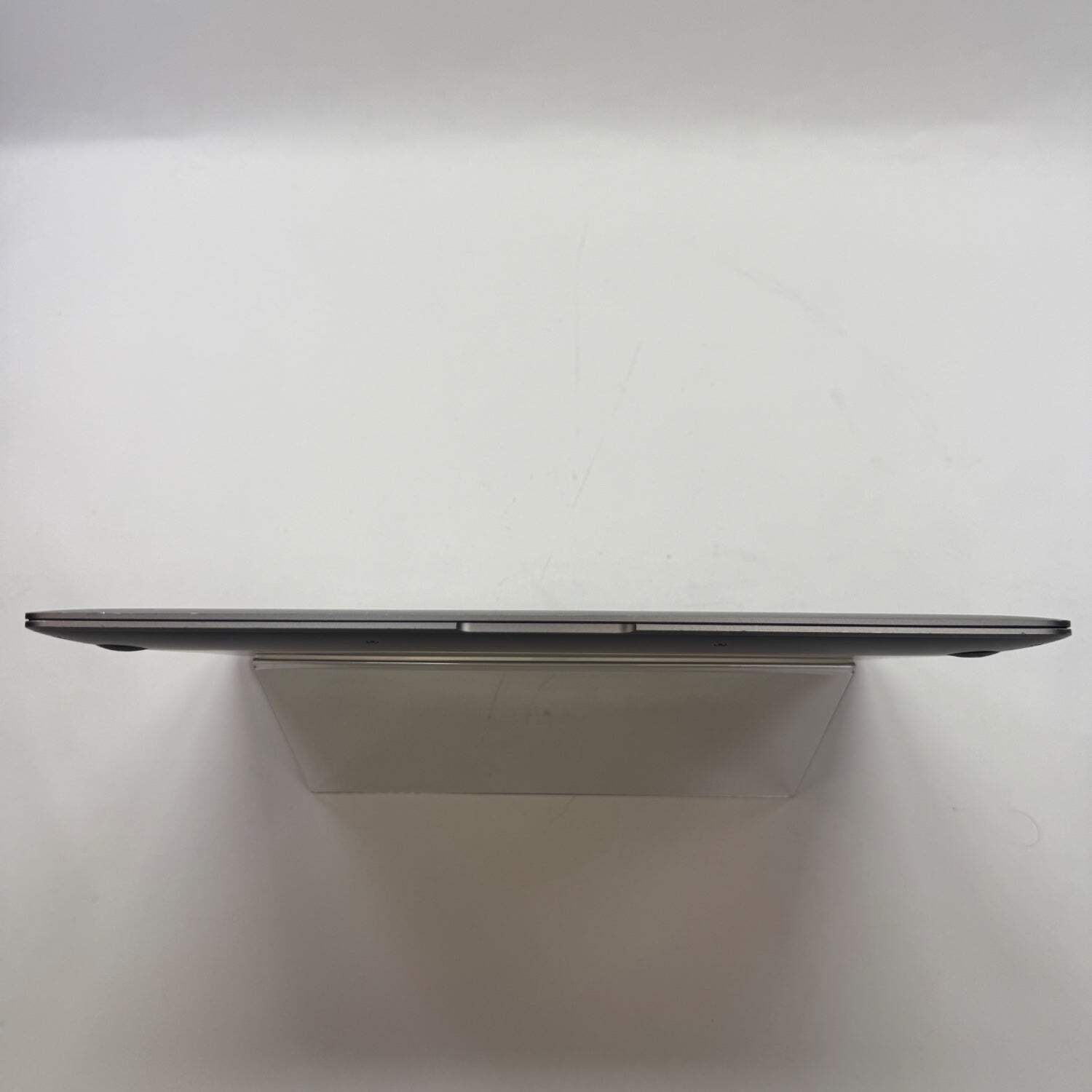 2020 Apple MacBook Air 13.3″ M1 7C 3.2GHz 8GB RAM 256GB A2337 Read Description