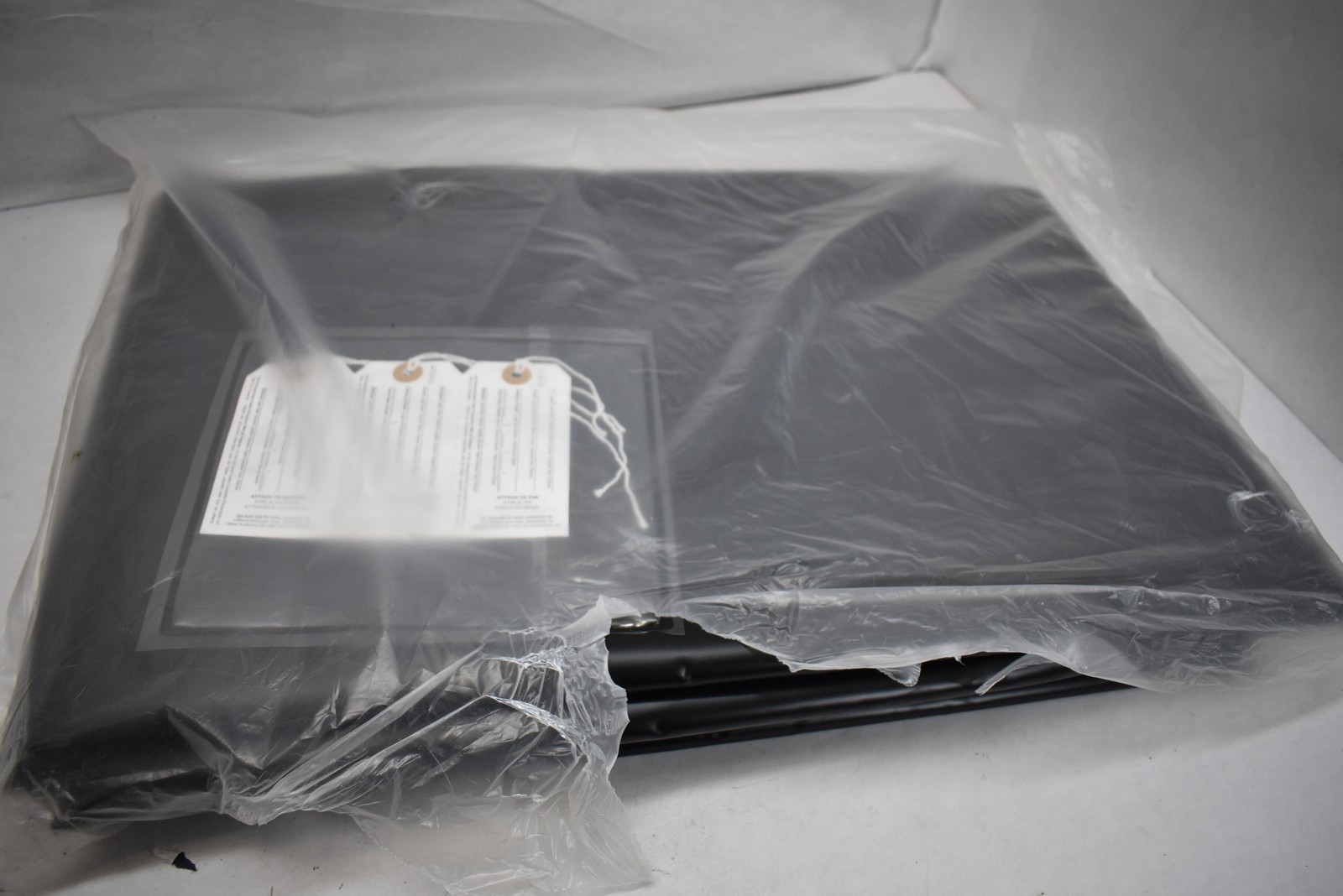 Heavy Duty Body Bag Adult 2XL 20 Mil PEVA 54×108 in Handles Envelope Zipper