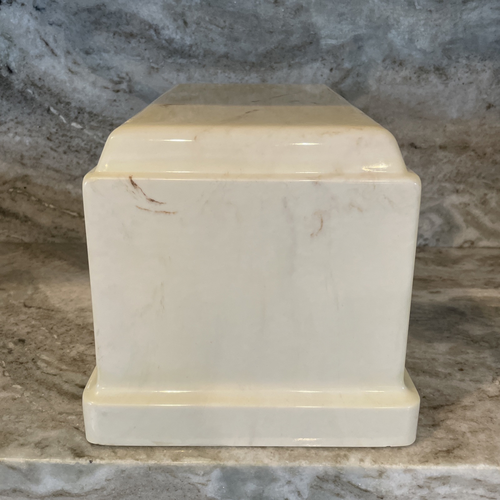 Vintage Superior White Crème Cultured Marble Cremation Urn 7 3/4”x11 1/4”x7 1/4”