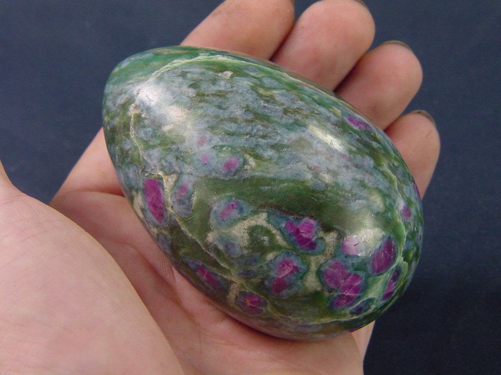 BUTW Ruby in fuschite 3.1″ x 2.1″ egg with stand lapidary wicca 4266K