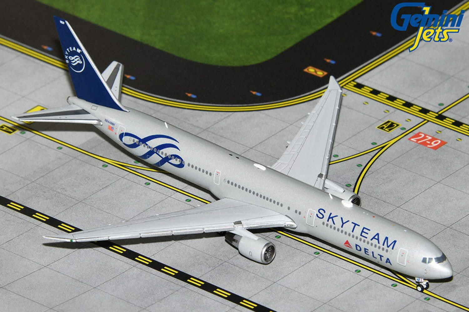 Delta 767-400ER “Skyteam” N844MH Gemini Jets 1:400