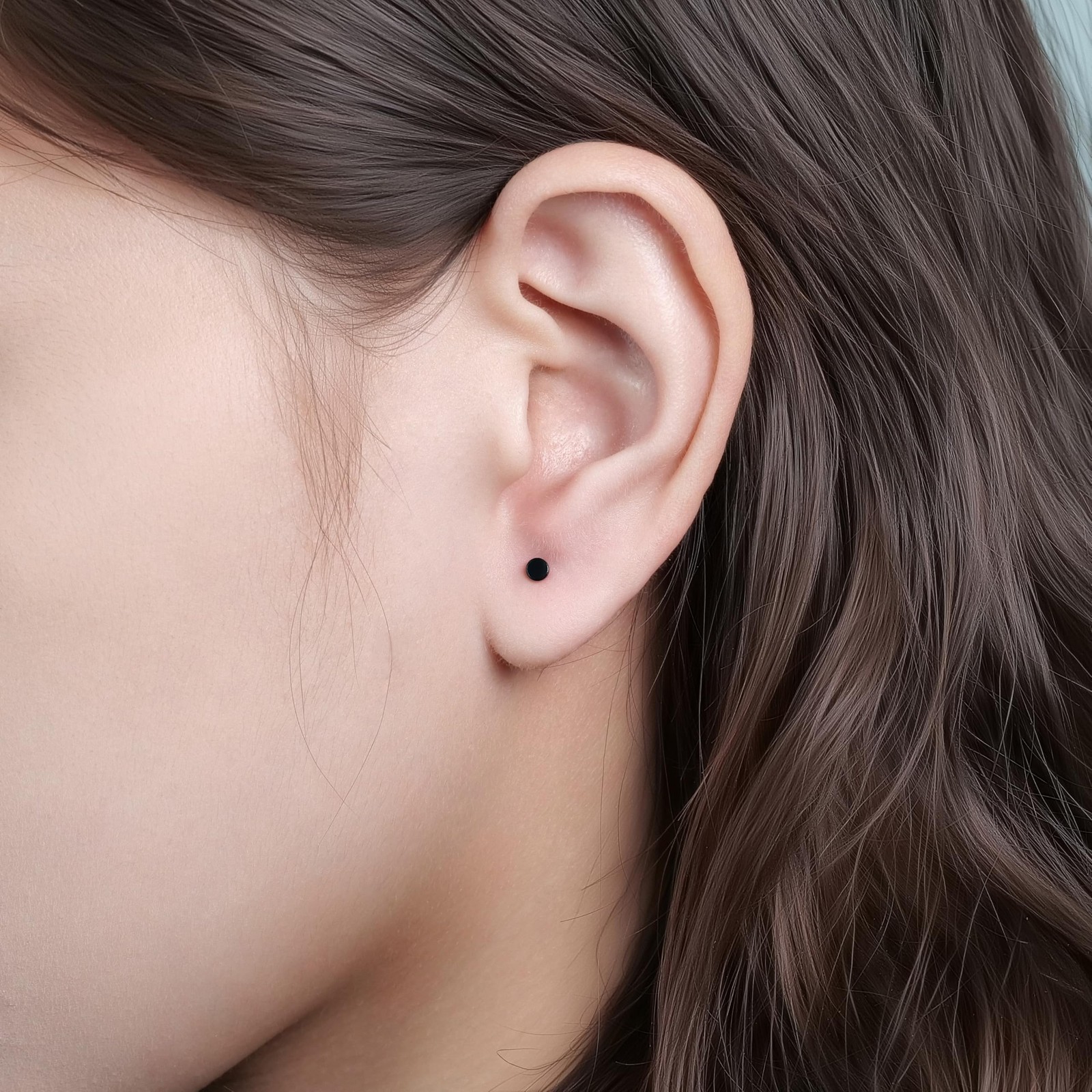 limerencia G23 Hypoallergenic Titanium Screw on Back Flat Dot 3MM, Black