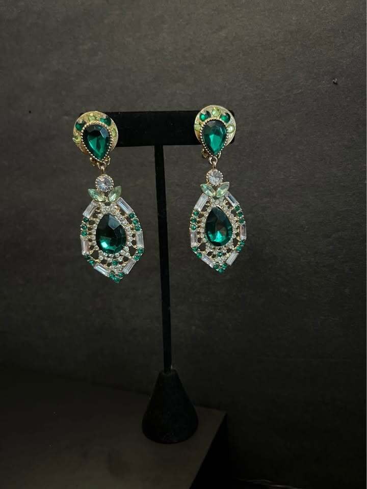 Vintage Style Green Rhinestone Clip-On Drop Earrings