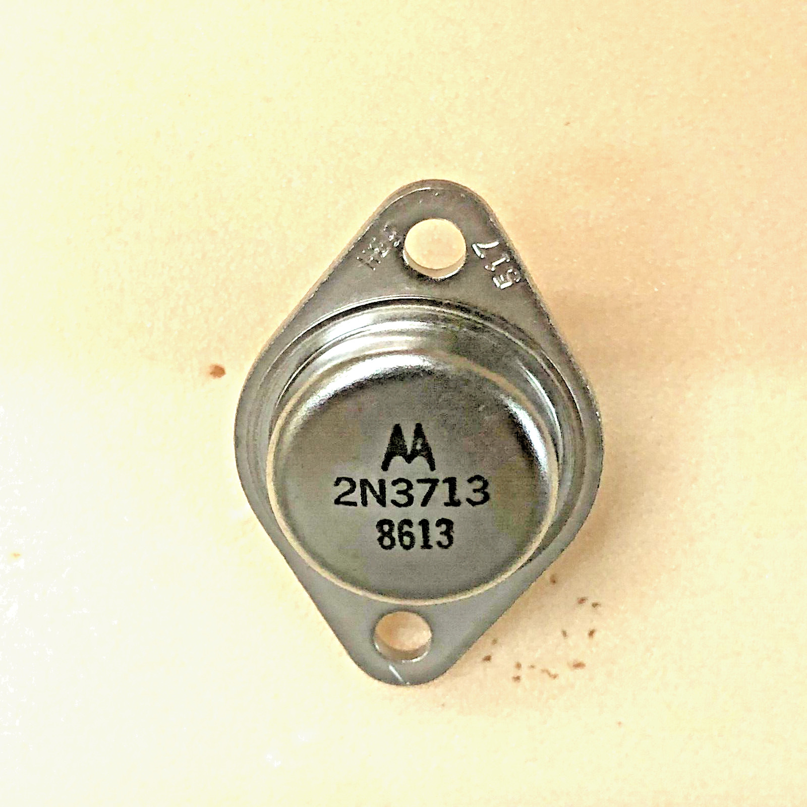 1pc 2N3713 Motorola NPN Transistor
