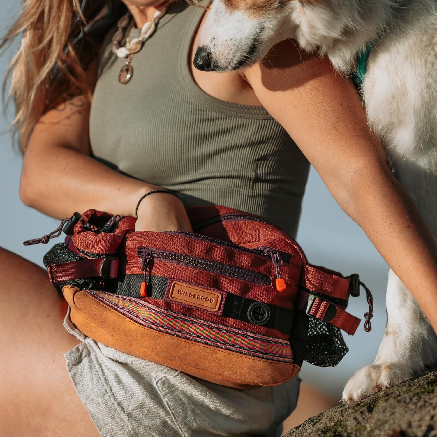 Wilderdog Mega Hip Pack with 3-Liter Capacity, Two Mesh Water Bottle Pockets, In