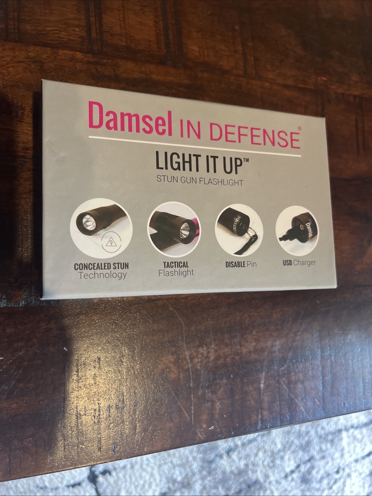 Damsel in Defense Black Stun Gun VTG Protection New In Box