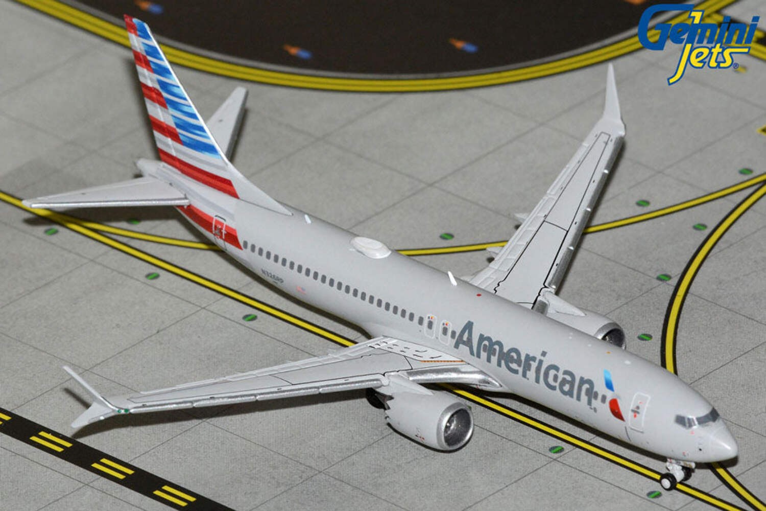 American Airlines 737 MAX 8 N326RP Gemini Jets 1:400