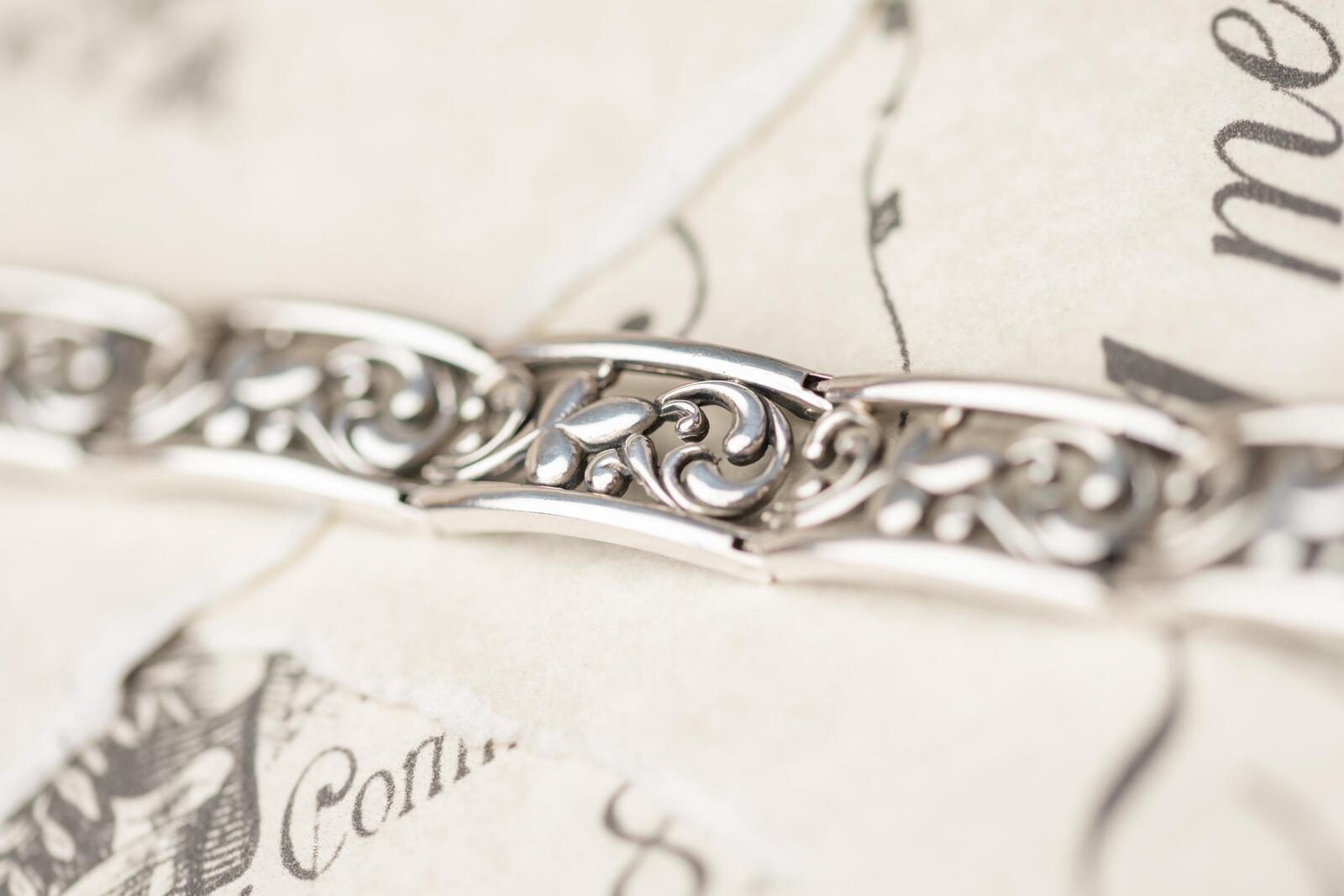 Silpada Floral Panel Bracelet Sterling Silver Estate Jewelry